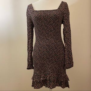 Lovely Long Sleeve Square Neckline Dress